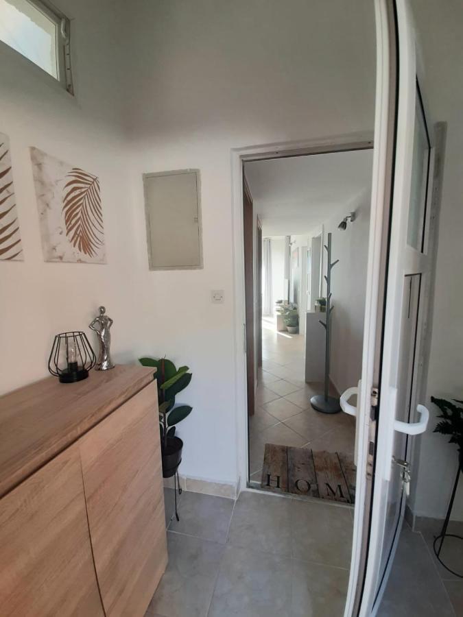 Apartment Natali Kaštel Stari Dış mekan fotoğraf