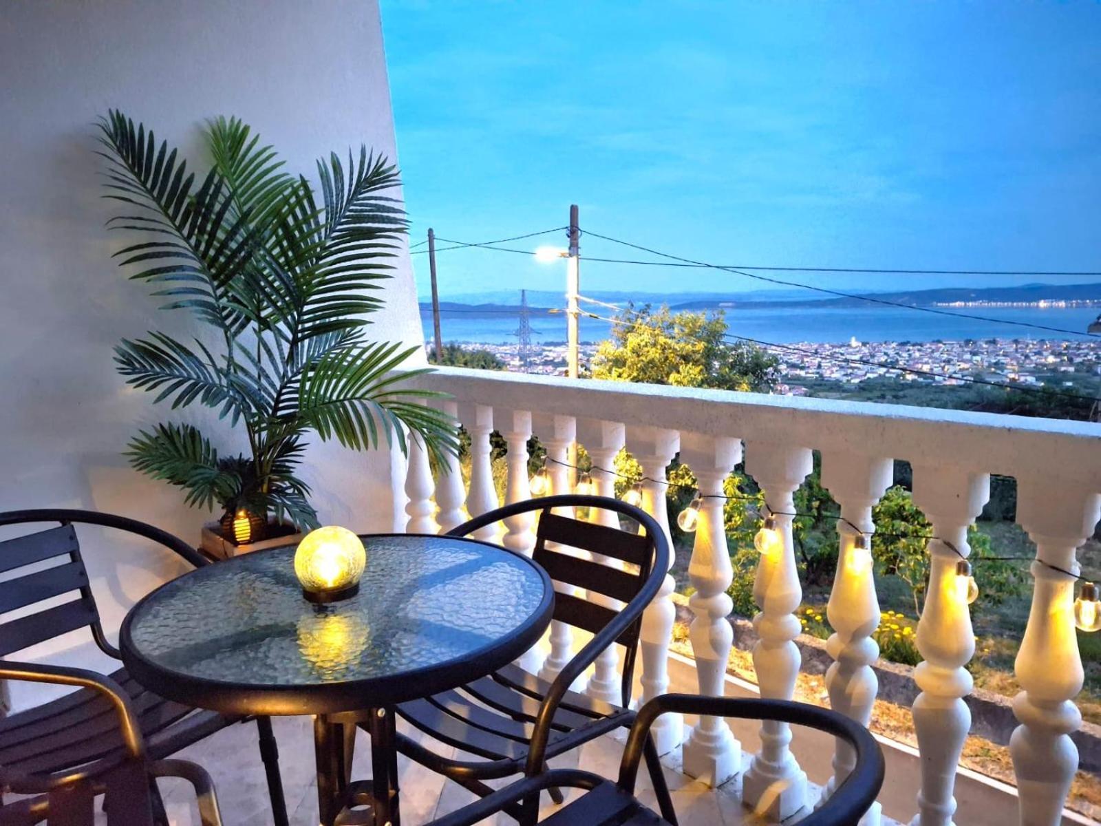 Apartment Natali Kaštel Stari Dış mekan fotoğraf