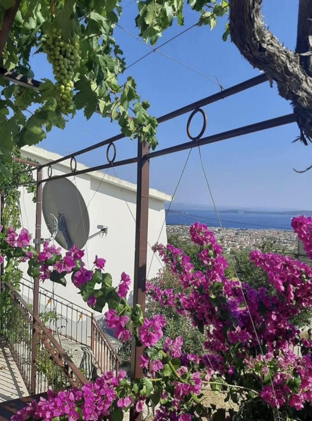 Apartment Natali Kaštel Stari Dış mekan fotoğraf